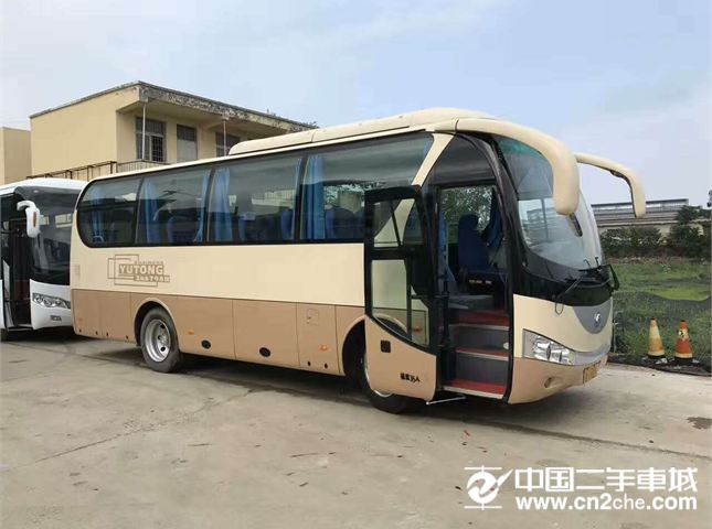 الصين تستخدم حافلة yutong