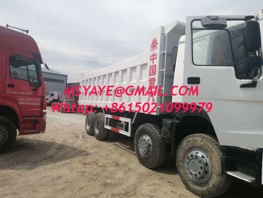18-23 متر مكعب سعة 8 * 4 HOWO DUMP TRUCK تعليق الهواء المصنعة