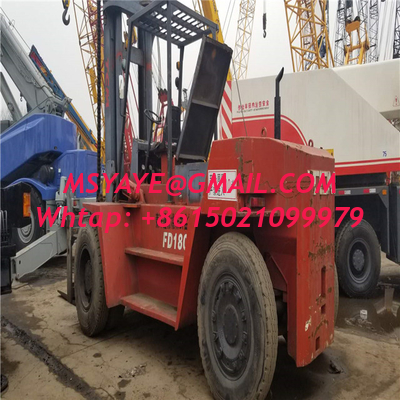 موديل قديم يستخدم رافعة شوكية يابانية ديزل Tcm 18ton Fd180 مع حالة عمل جيدة